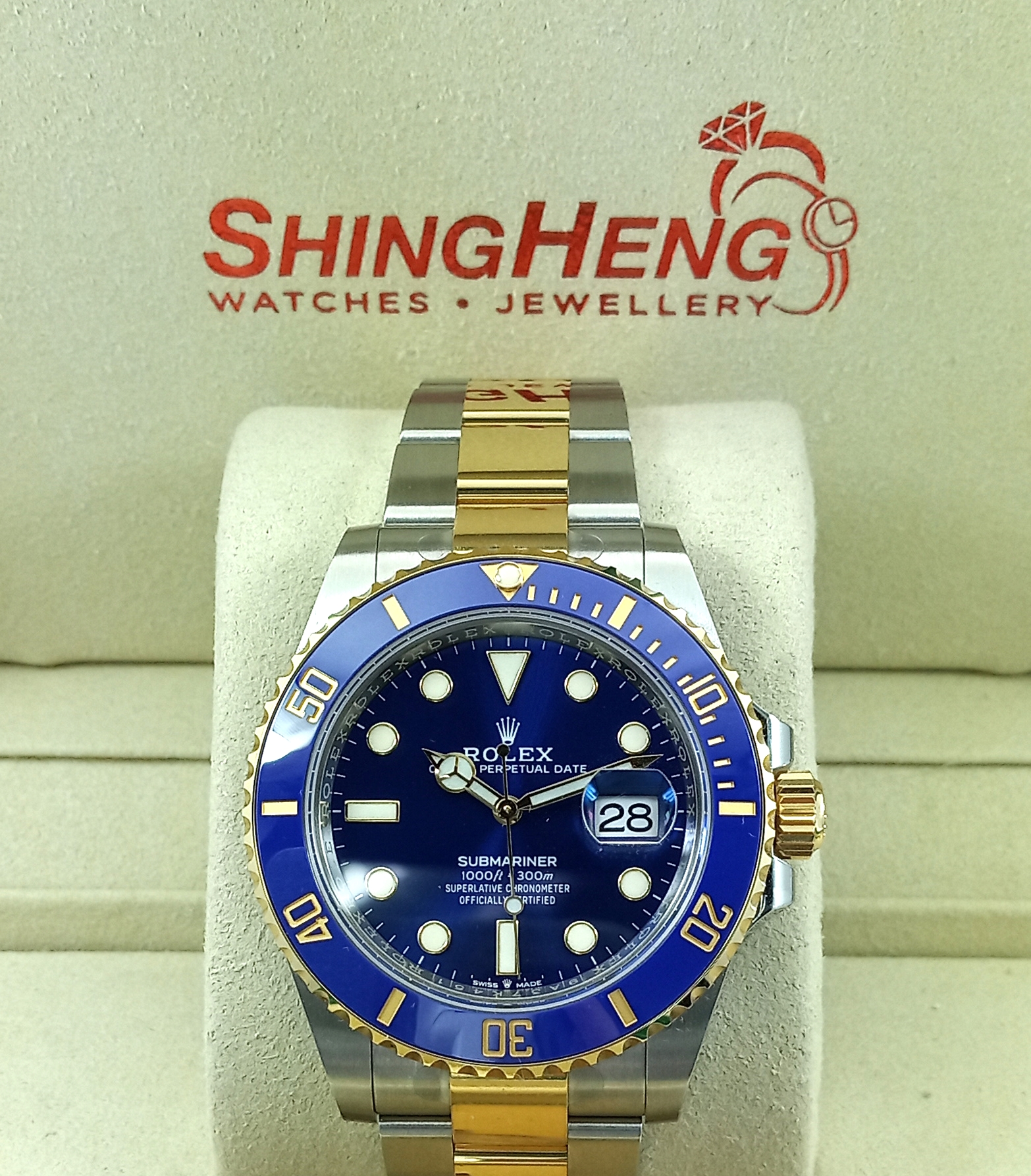 Unworn - Rolex 126613LB Submariner Date